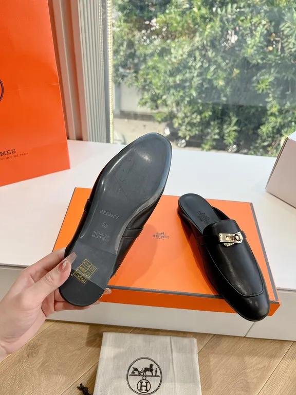 Hermes Shoe 